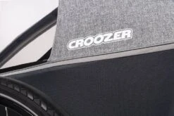 Croozer Kid Keeke 2 Kinderanhänger -Fahrrad Serie croozer kid keeke logo stone grey 2020 web 1000 x 1000